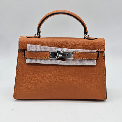Mını Kelly 19