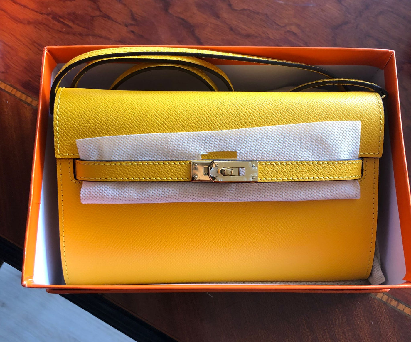 Kelly Wallet‑to‑Go Clutch