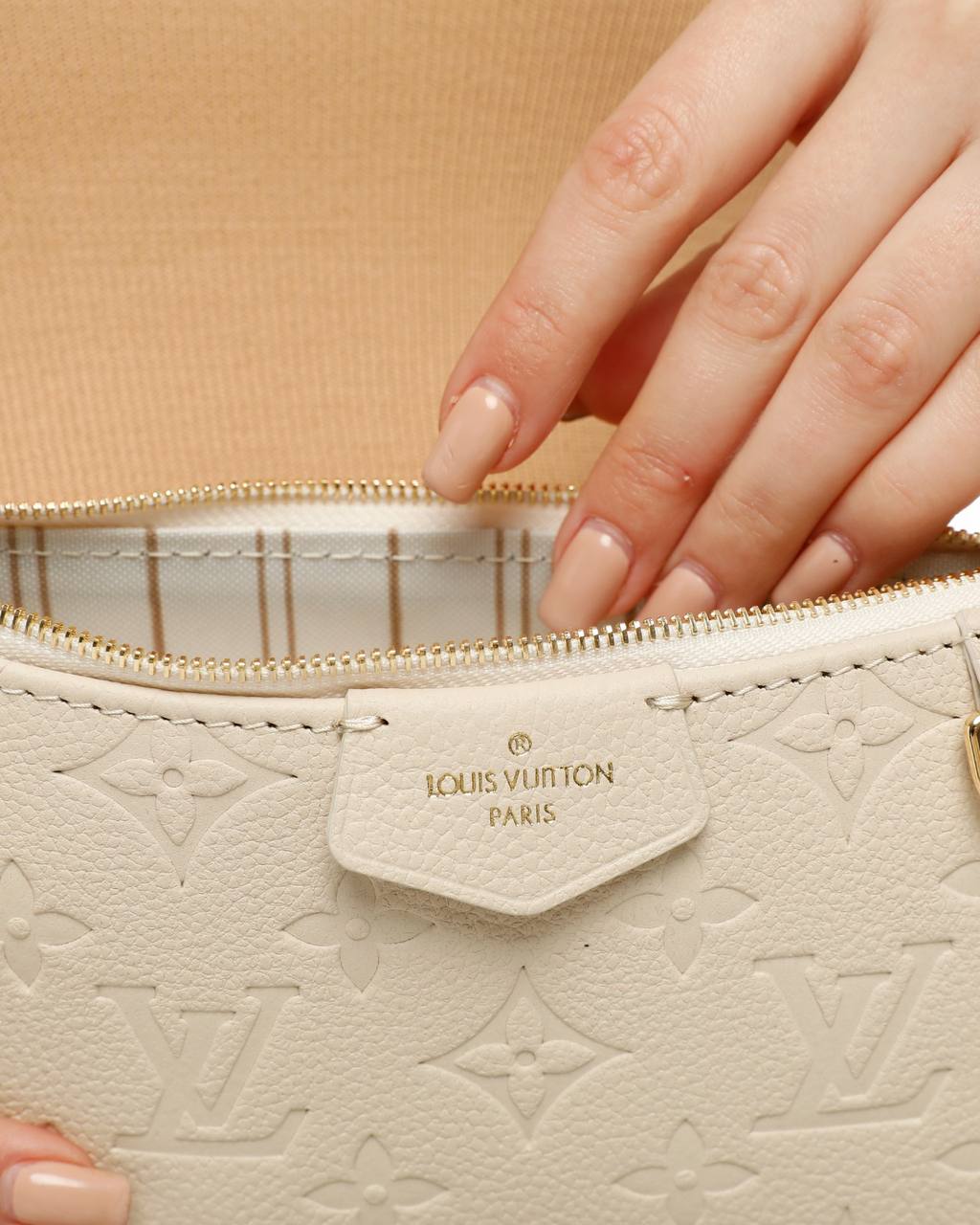 Easy Pouch on Strap