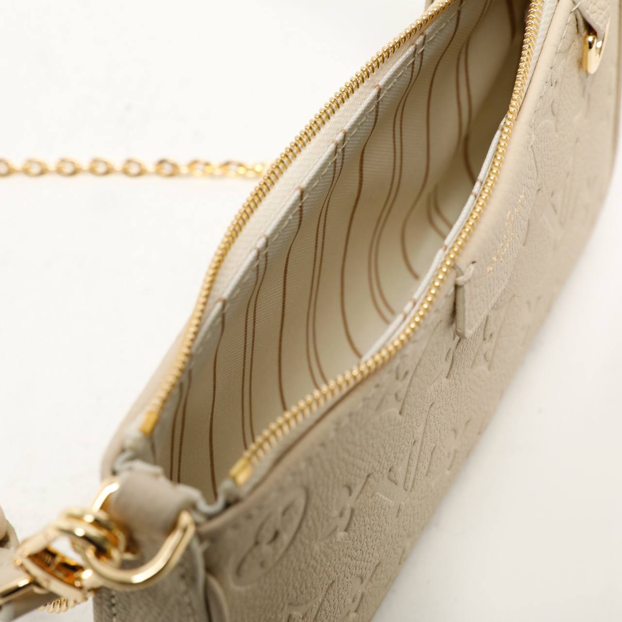 Easy Pouch on Strap